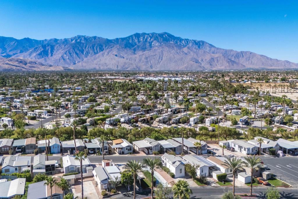 Desert Shadows Rv Re - Land