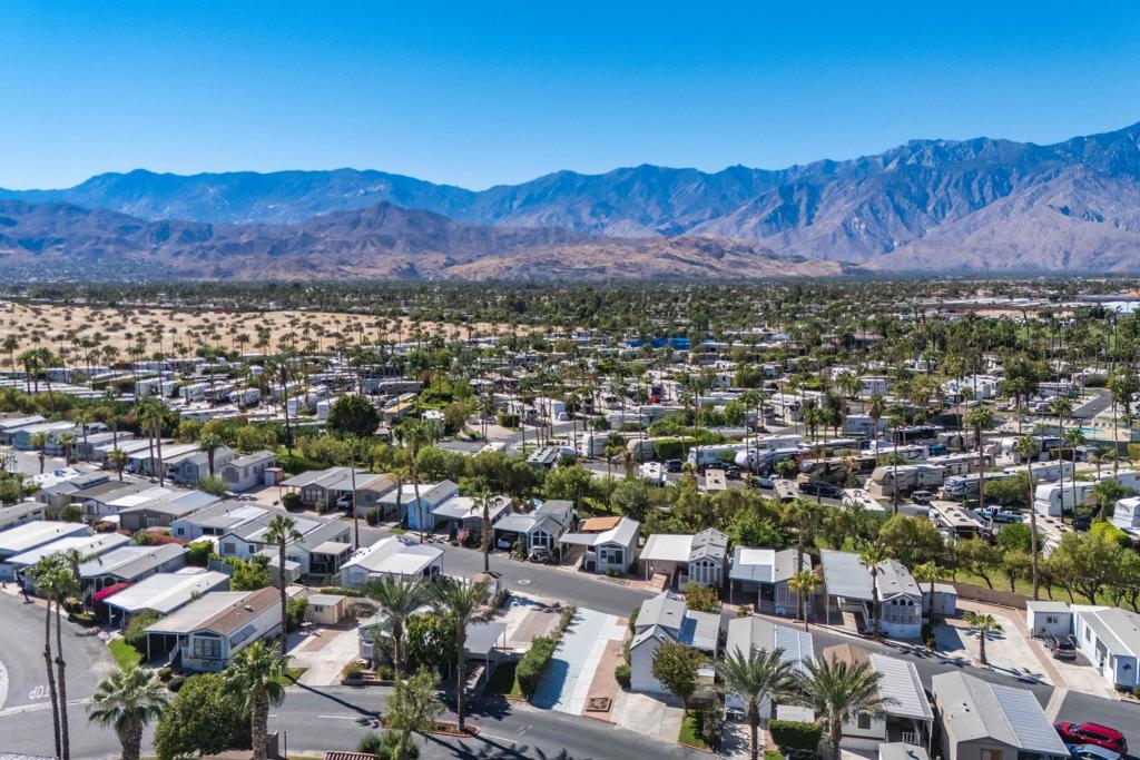 Desert Shadows Rv Re - Land