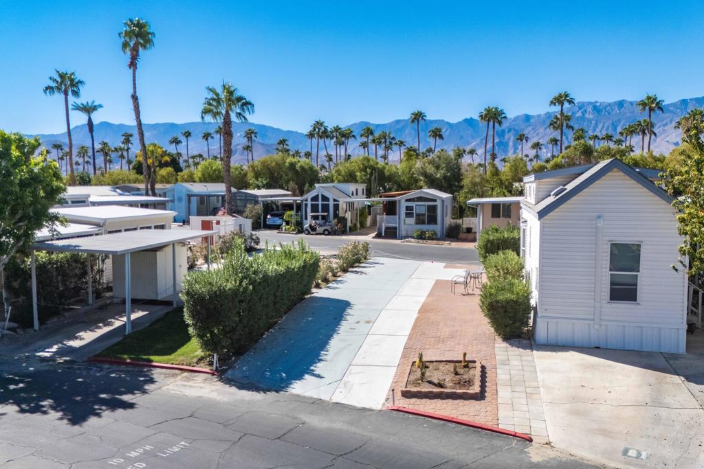 Desert Shadows Rv Re - Land