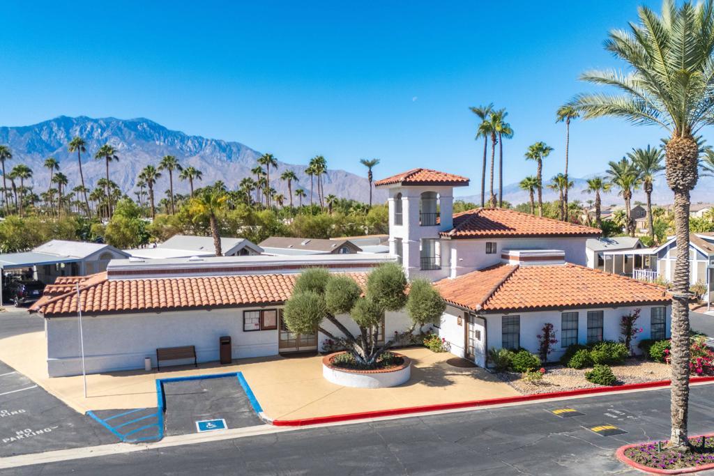 Desert Shadows Rv Re - Land