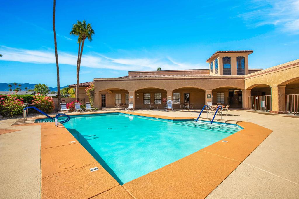 Desert Shadows Rv Re - Land