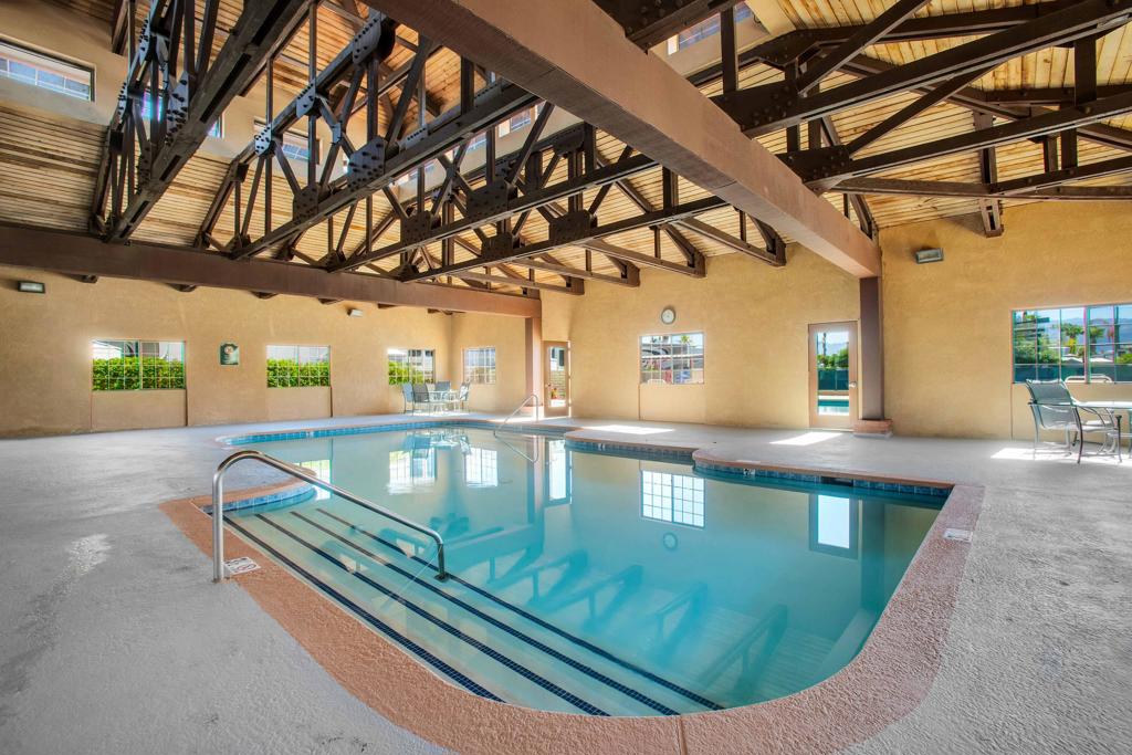 Desert Shadows Rv Re - Land