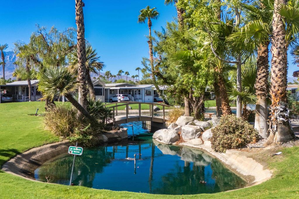 Desert Shadows Rv Re - Land