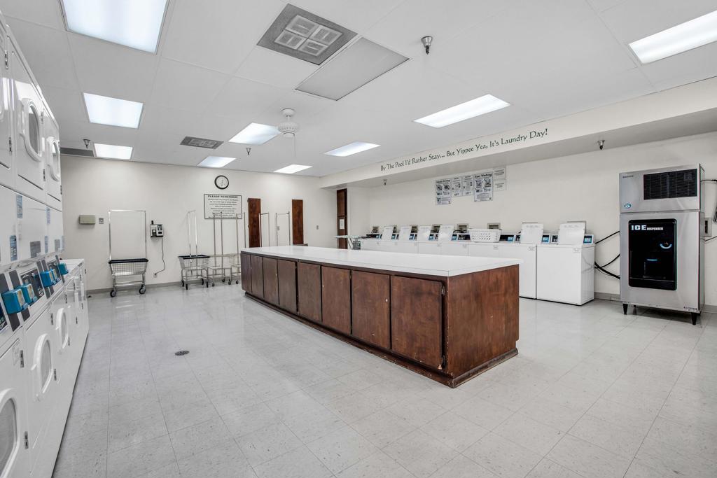 Desert Shadows Rv Re - Land