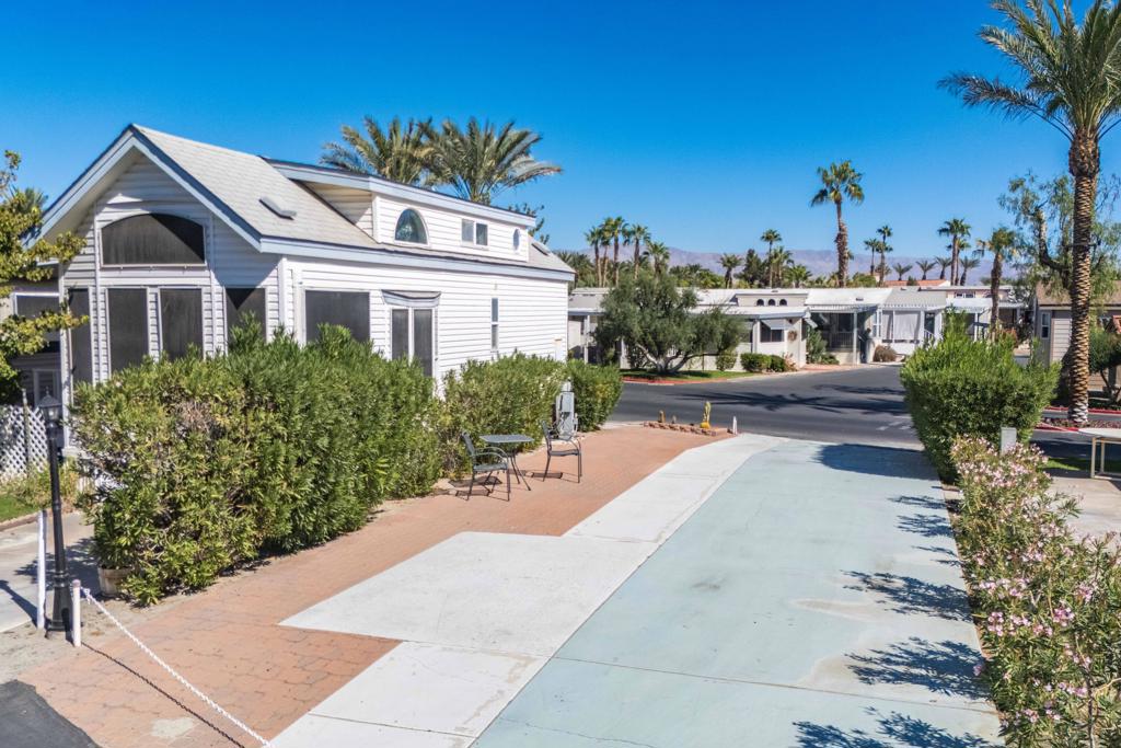 Desert Shadows Rv Re - Land