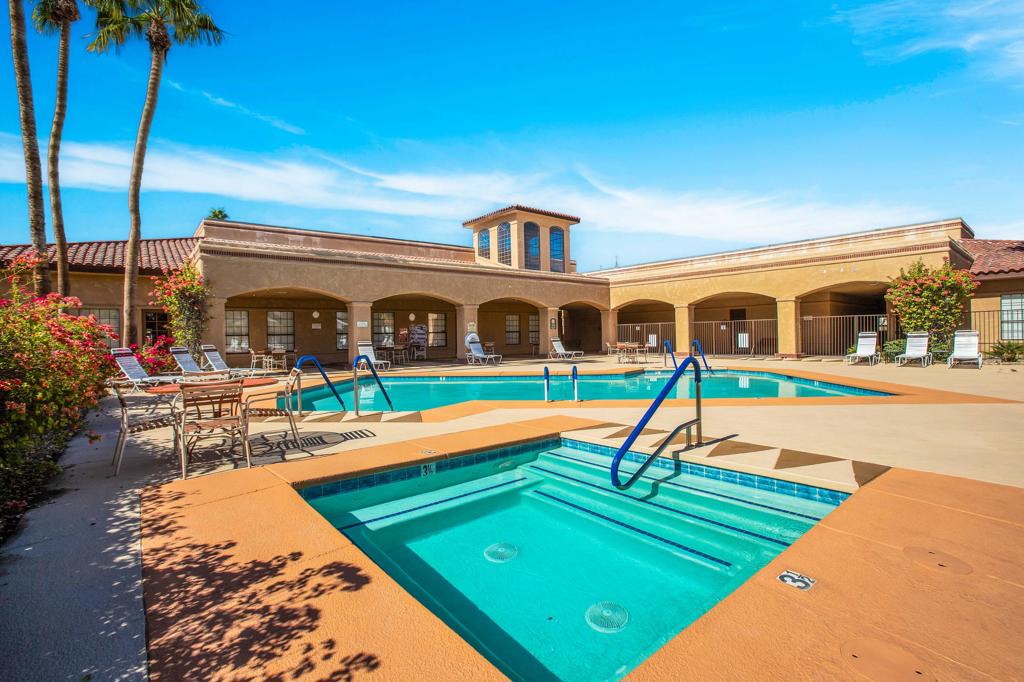 Desert Shadows Rv Re - Land