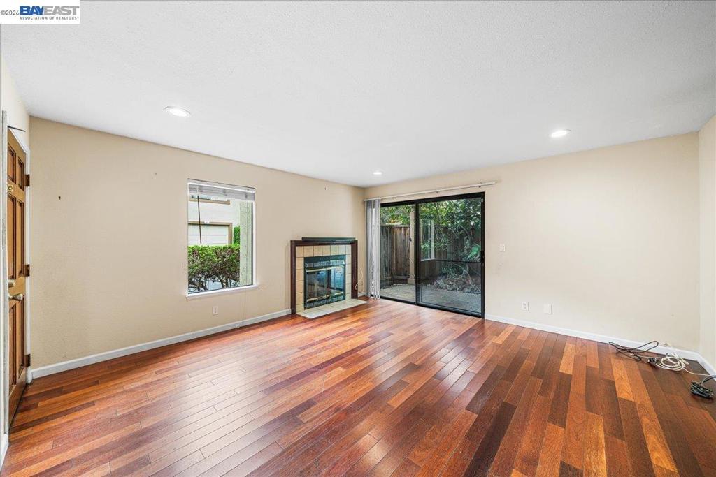 951 Cherry Glen Cir
