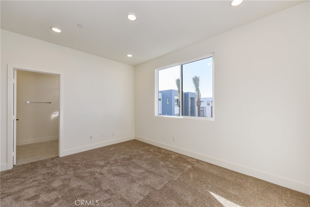 16432 Compass Avenue