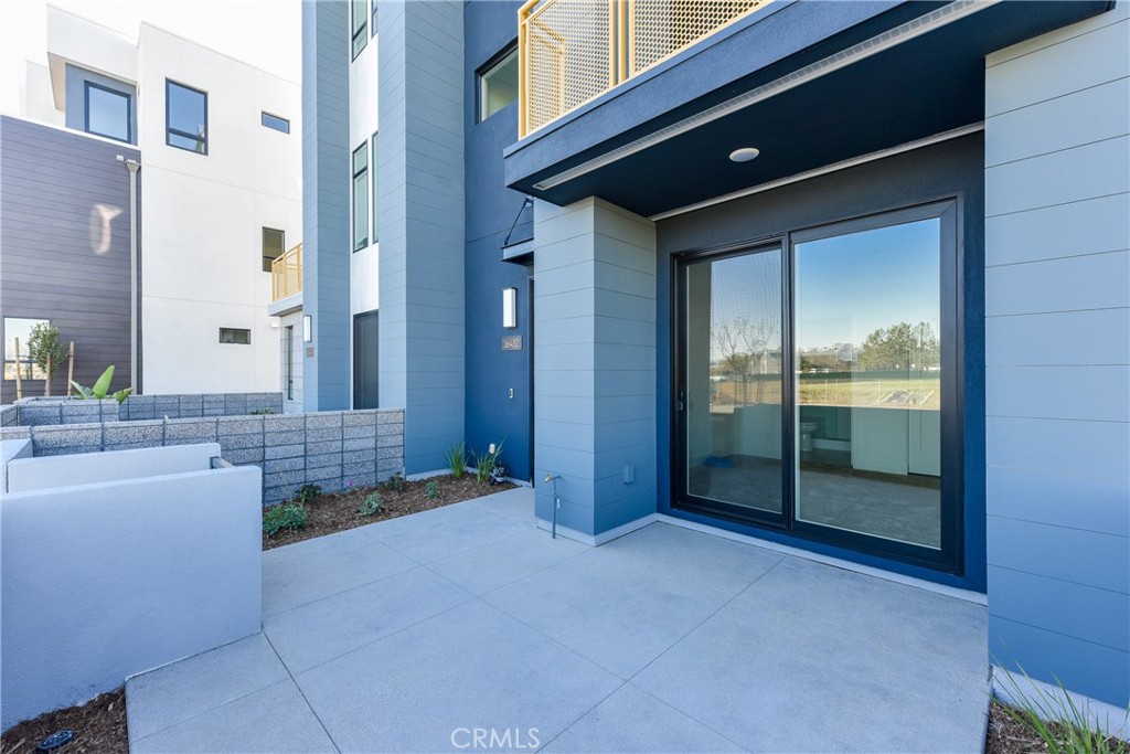 16432 Compass Avenue