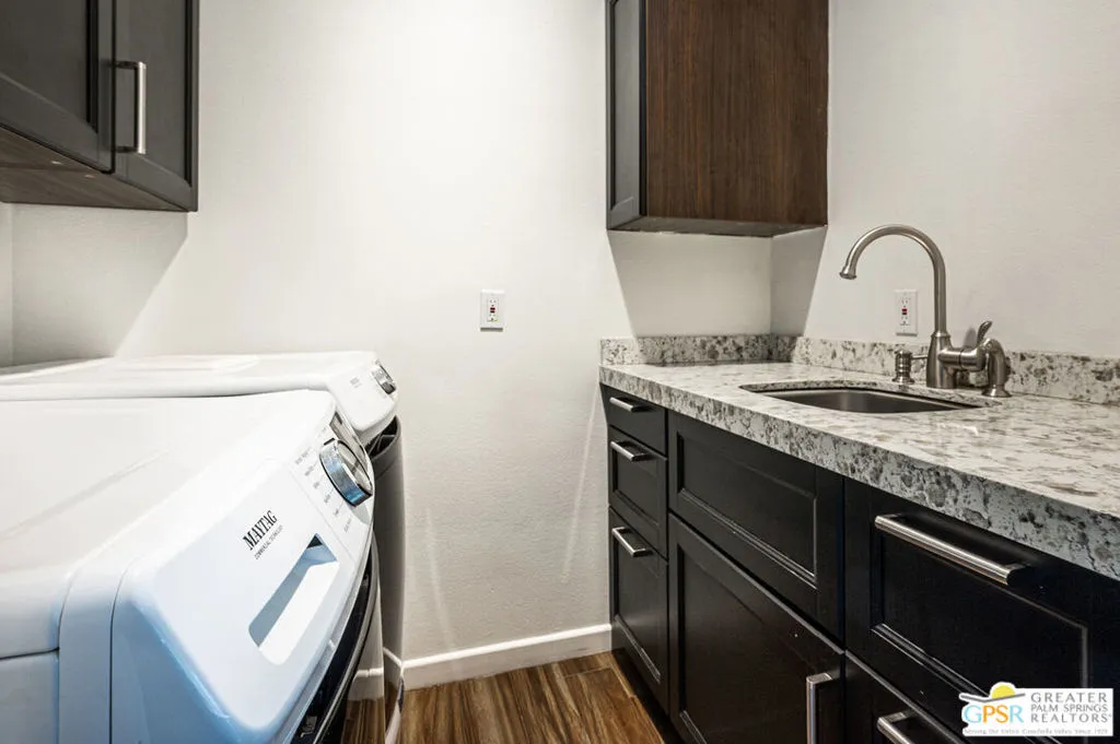 Palm Springs, California 92264, United States, 4 Bedrooms Bedrooms, ,4 BathroomsBathrooms,Residential,Active,144396