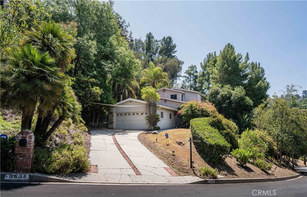 3636 Dellvale Place
