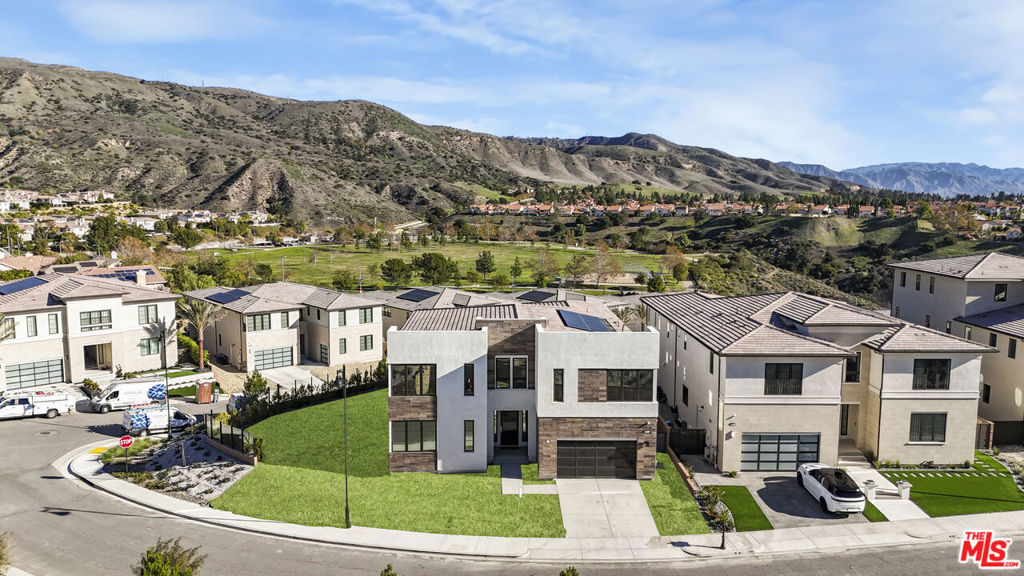 11862 N Hillsborough Lane