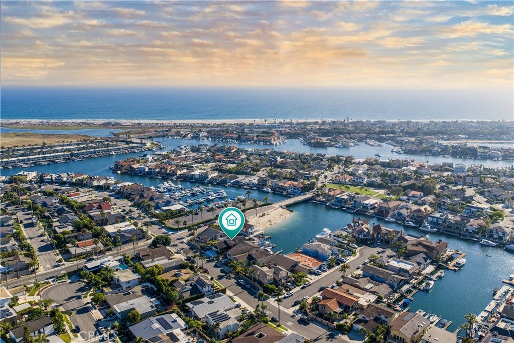 Photo of 16861 Edgewater Ln, Huntington Beach, CA 92649 (MLS # OC26130424)