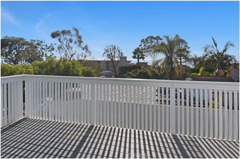 Photo of 31725 Virginia Way, Laguna Beach, CA 92651 (MLS # OC25246159) Photo of 31725 Virginia Way, Laguna Beach, CA 92651 (MLS # OC25246159)