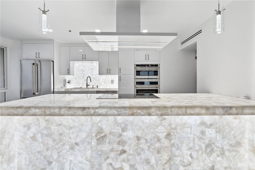 10790 Wilshire Boulevard 806