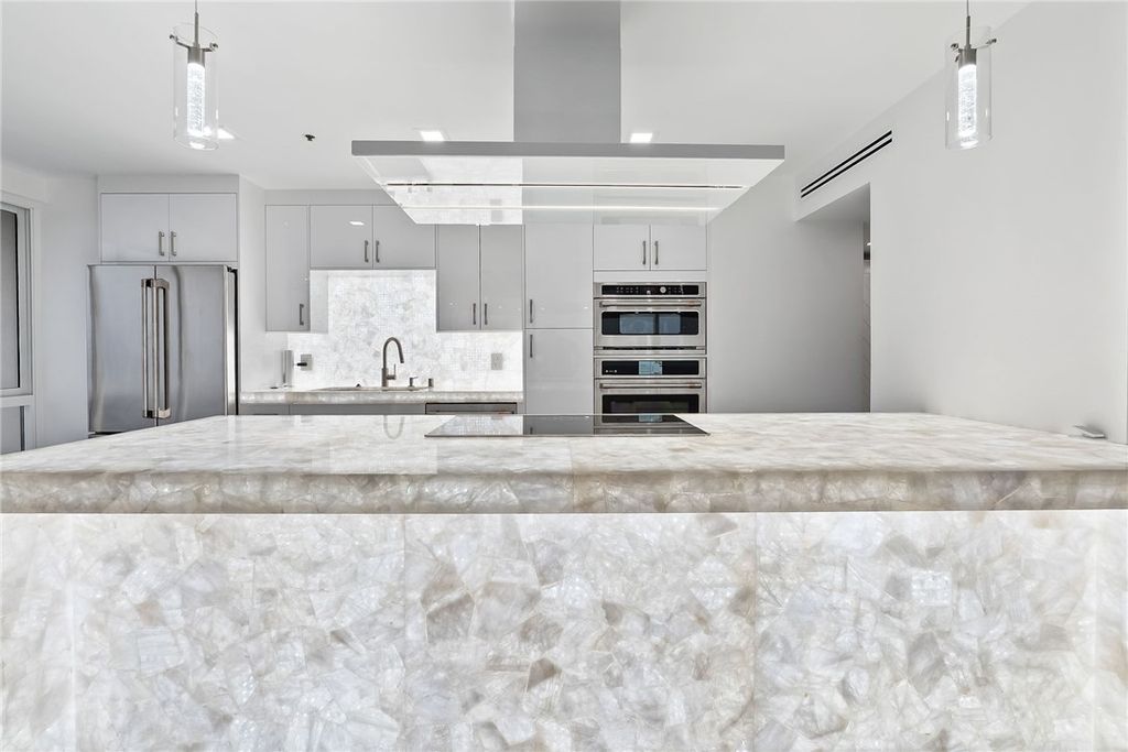 Photo of 10790 Wilshire Boulevard #806, Los Angeles, CA 90024 (MLS # AR25263240)