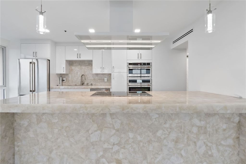 Photo of 10790 Wilshire Boulevard #806, Los Angeles, CA 90024 (MLS # AR25263240)