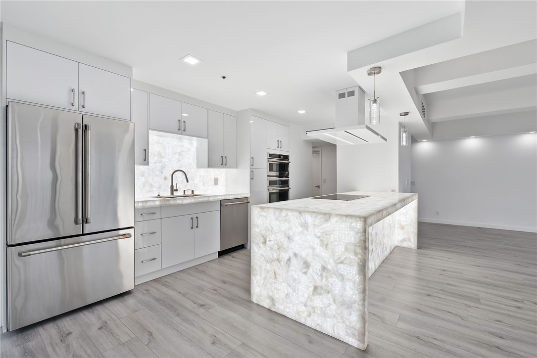 10790 Wilshire Boulevard 806