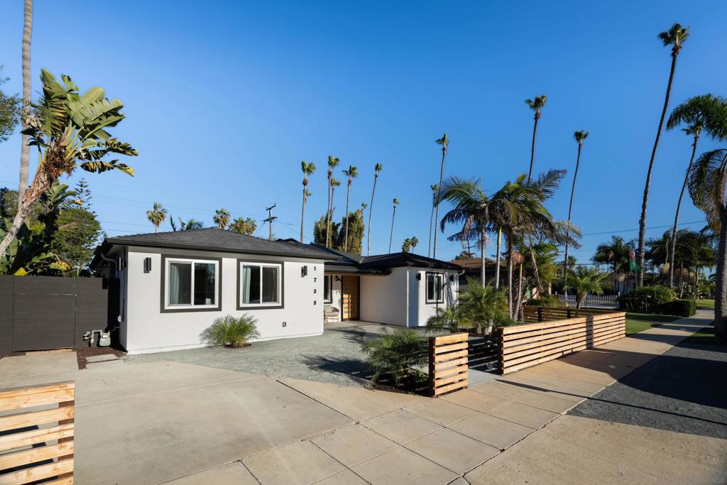 1738 Alvarado St
