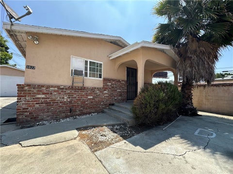Photo of 3822 Tampico AVE, Los Angeles, CA 90032 (MLS # CV26229005)