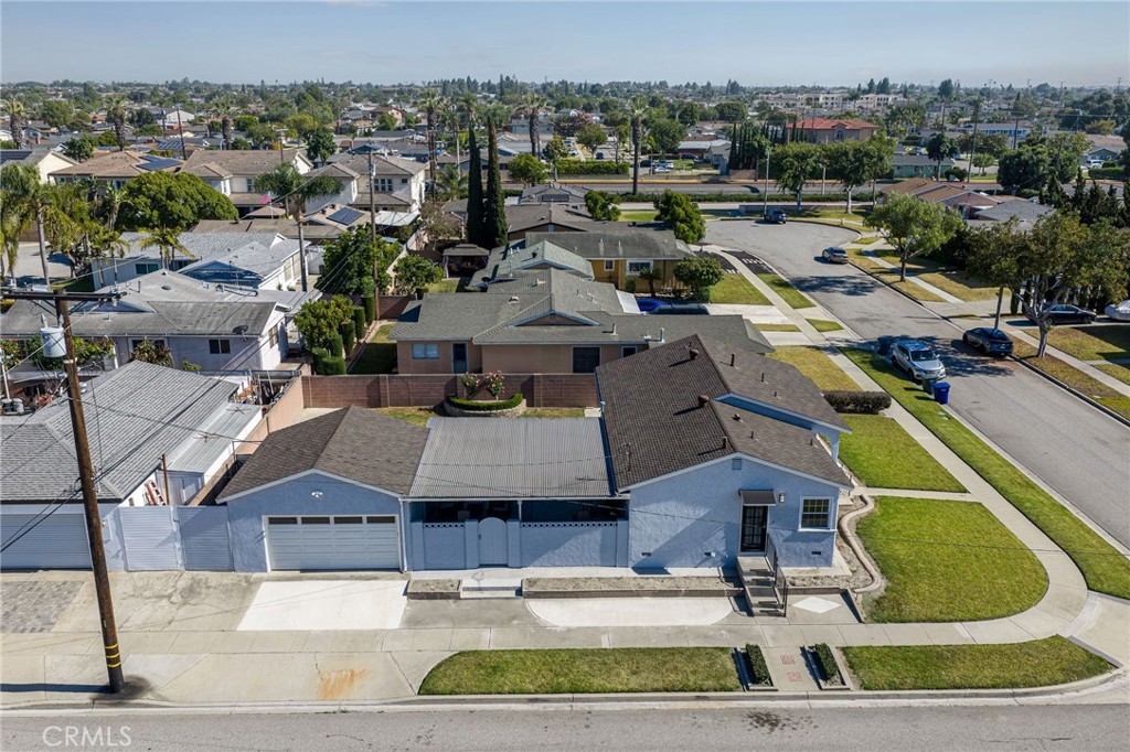 7926 La Carta Circle