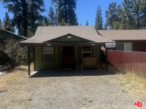 MLS: 26870549