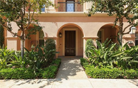 89 Mayfair Irvine CA 92620