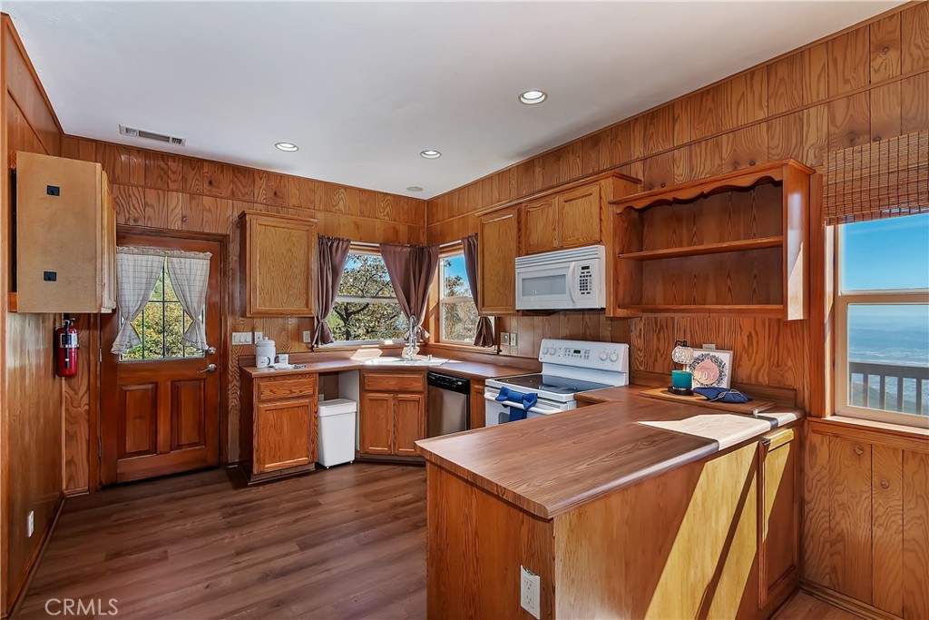 Crestline (CRES) - Residential