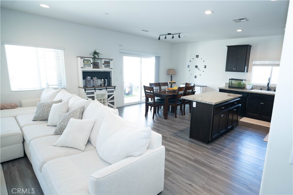 28790 Ivy Springs