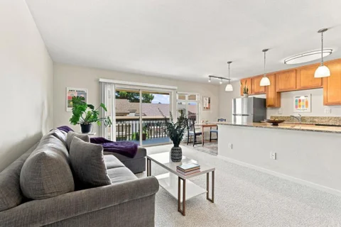 300 Glenwood Circle Unit 258, Monterey, CA 93940 - MLS#: ML82043747