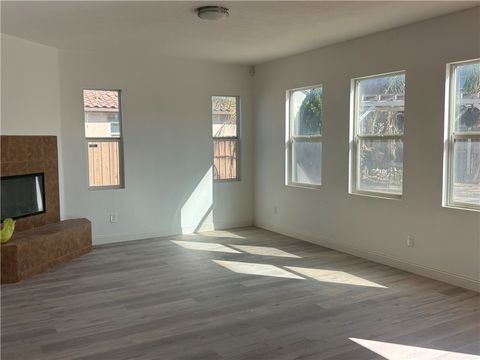 Photo of 974 Paintbrush Trail, Hemet, CA 92545 (MLS # OC25242993)