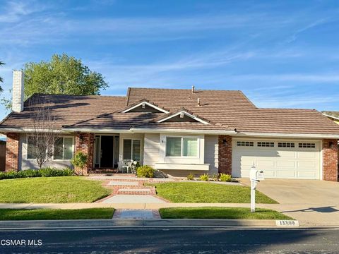Photo of 13389 Vista Levana Drive, Moorpark, CA 93021 (MLS # 226000867)