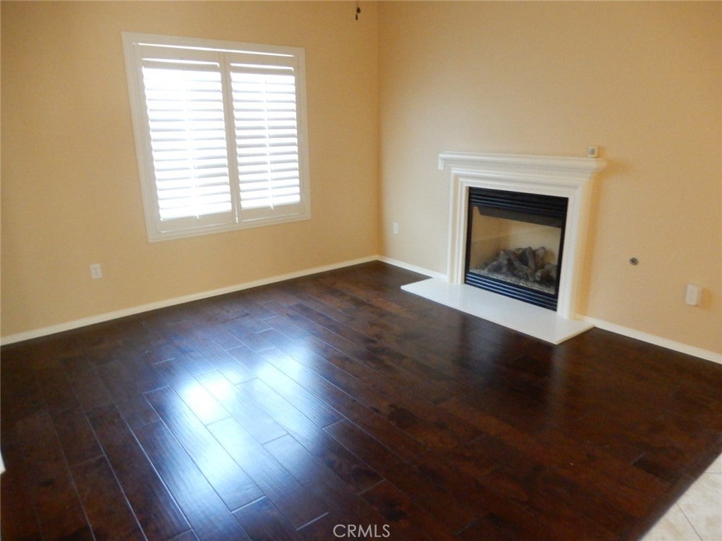 4118 Larkspur