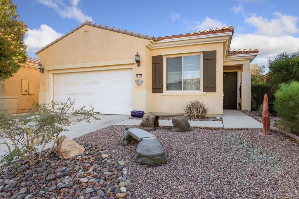 listing image 130724362671630575499