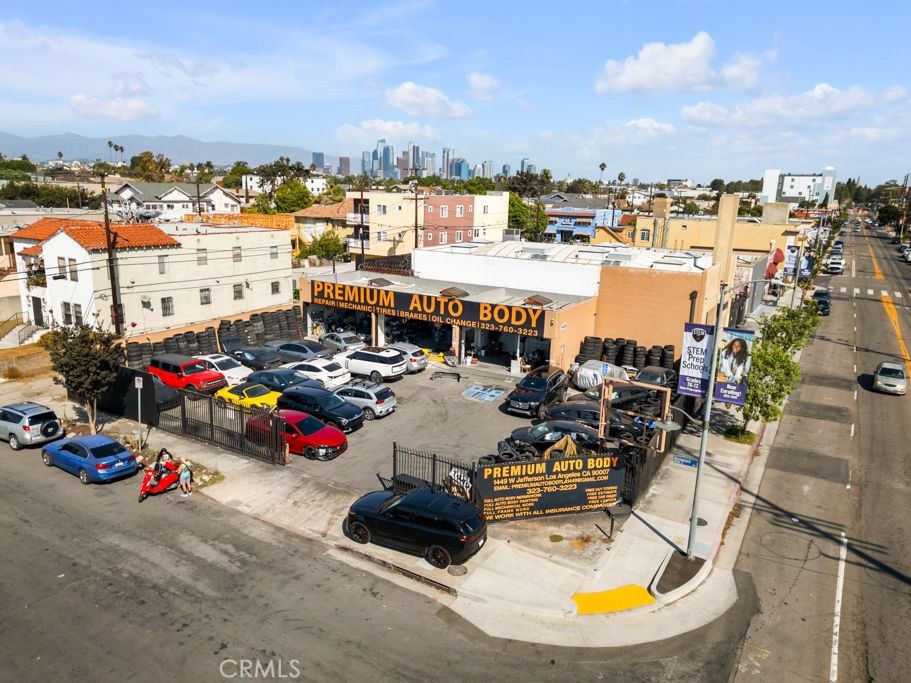 1449 W Jefferson Boulevard