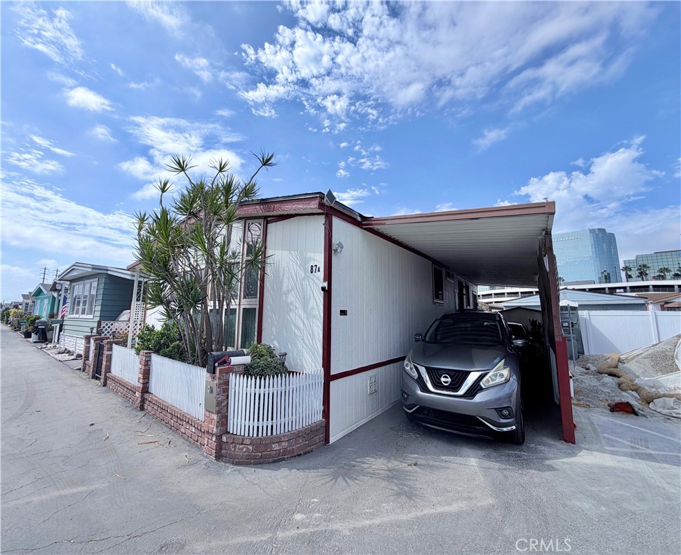 15621 Beach Boulevard 87A