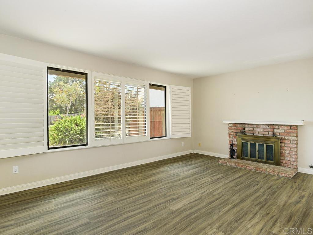 4798 Hillside Drive