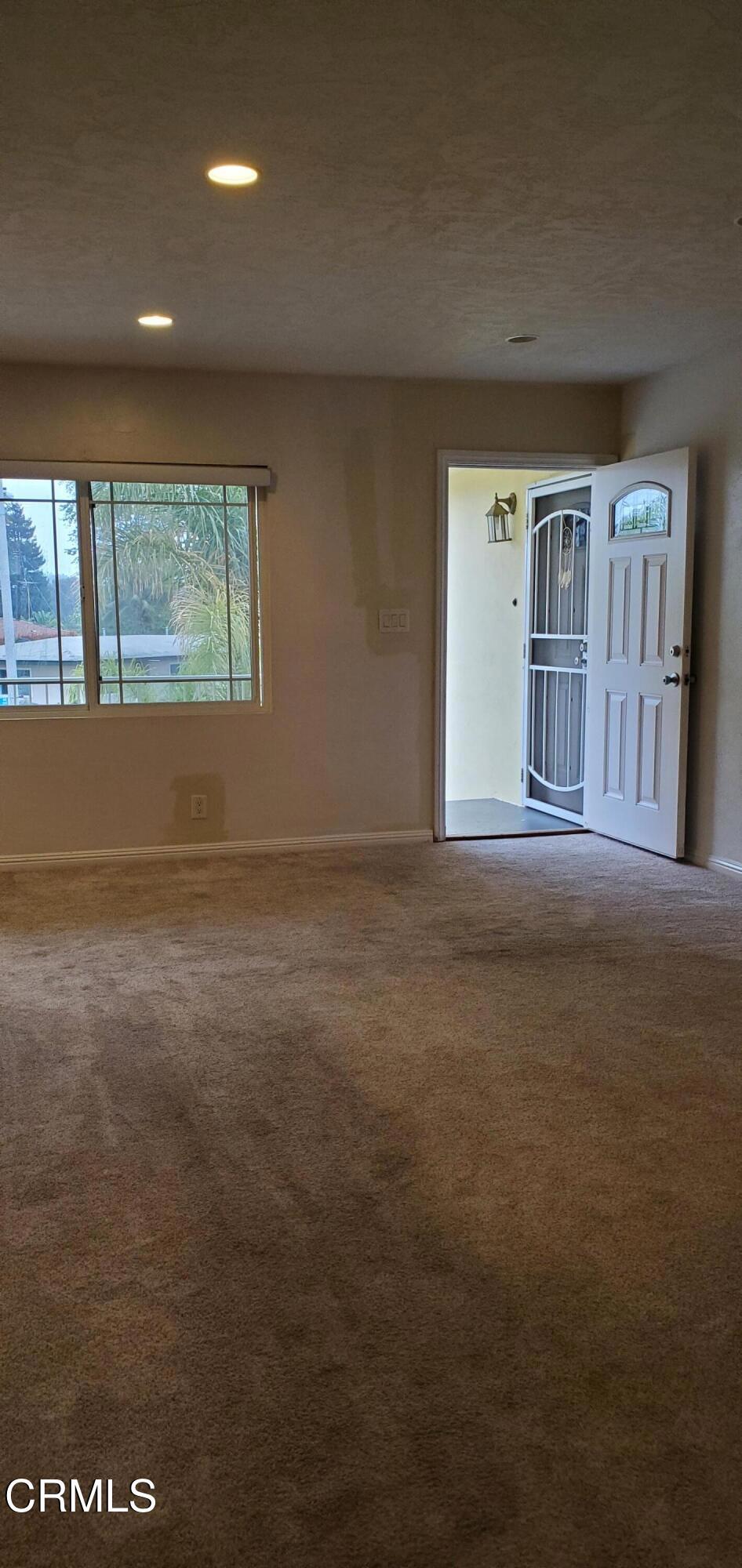 Here is an extra large unit for all you needs. Not only is this unit is conveniently located near almost everything, it also comes with a garage. Enjoy quiet and beauty in this amazing complex. This complex is a step above the rest and this unit is a Must see. Even save a little cash since Gas, Water & Trash are all included in the rent. Call Now 805-658-2531