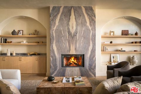 18 Voyage Street Marina Del Rey CA 90292