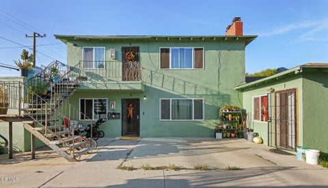 Photo of 4811 Petit Drive, Oxnard, CA 93033 (MLS # V1-38947)