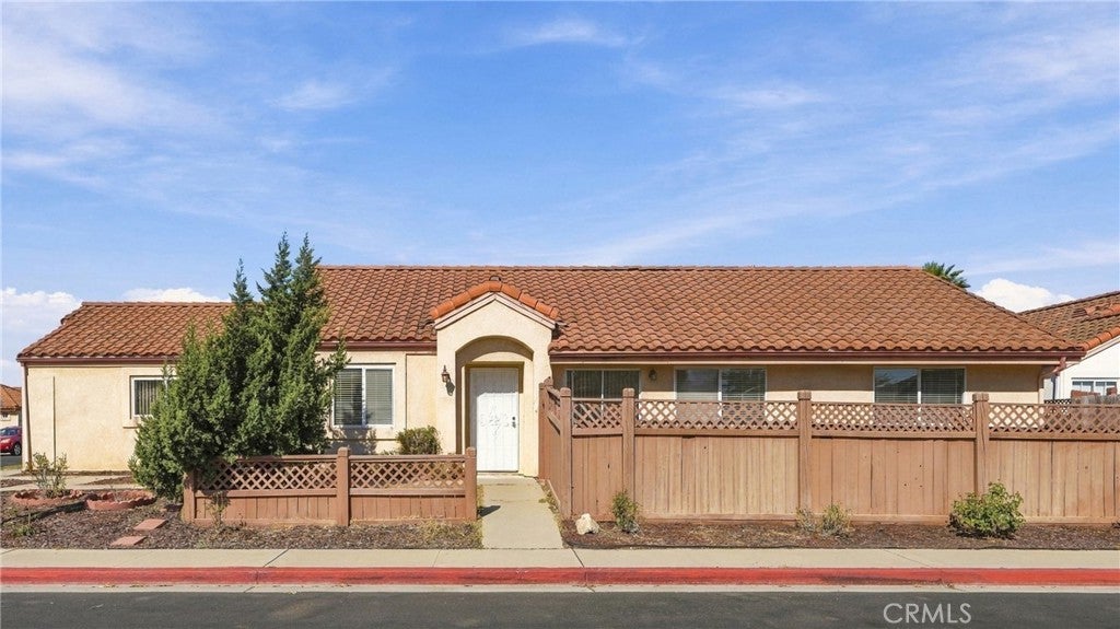 715 Hawthorn