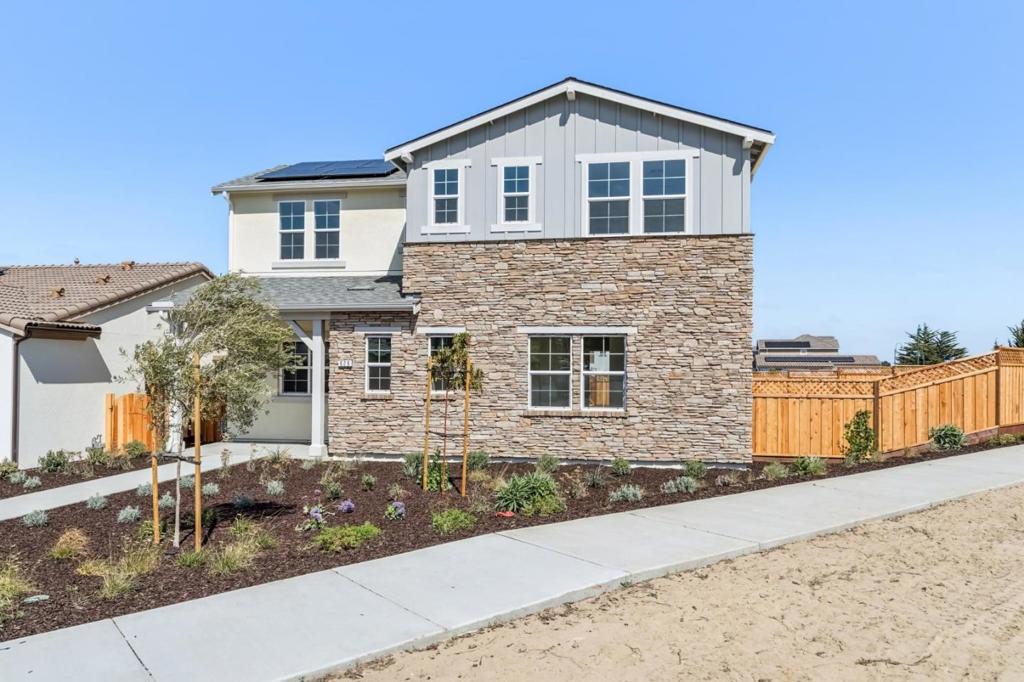 629 Santa Lucia Way