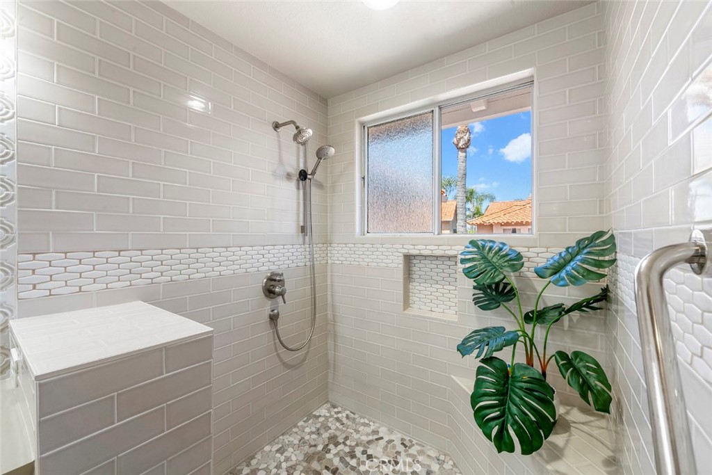 Jamaica (JA) - Residential