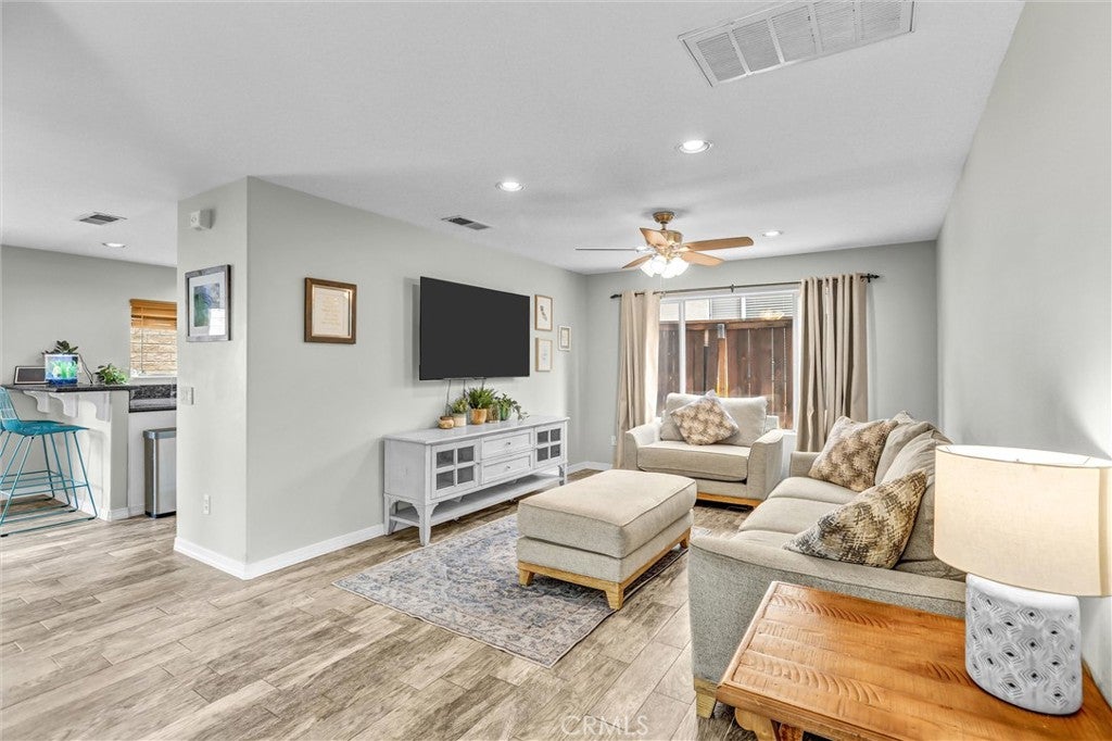 8947 Gateway View Court, El Cajon CA 92021