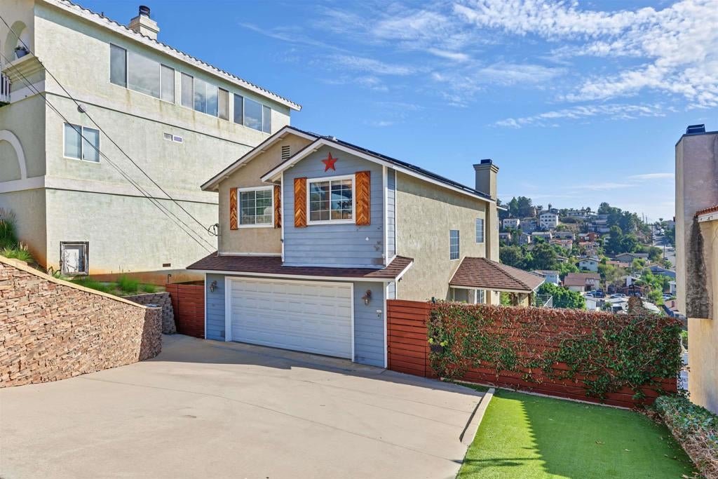 1617 La Presa Avenue