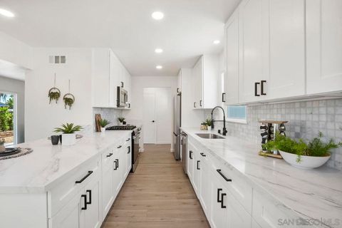 2687 Elyssee St San Diego CA 92123