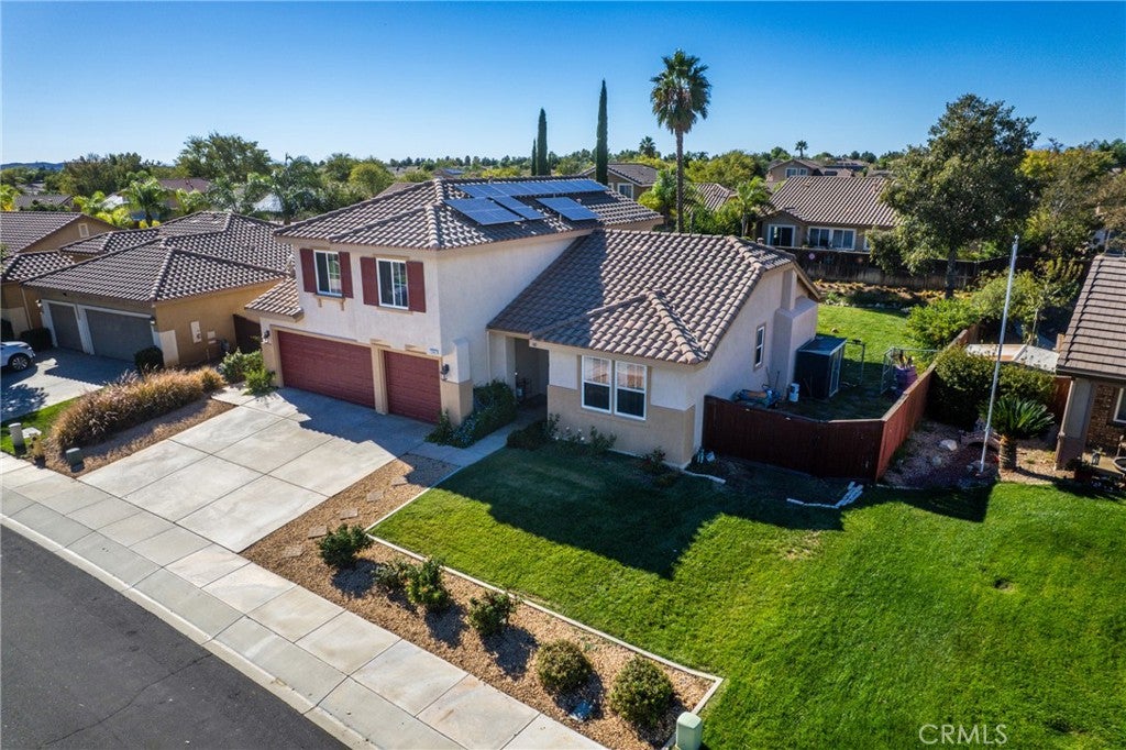 1285 Larkspur