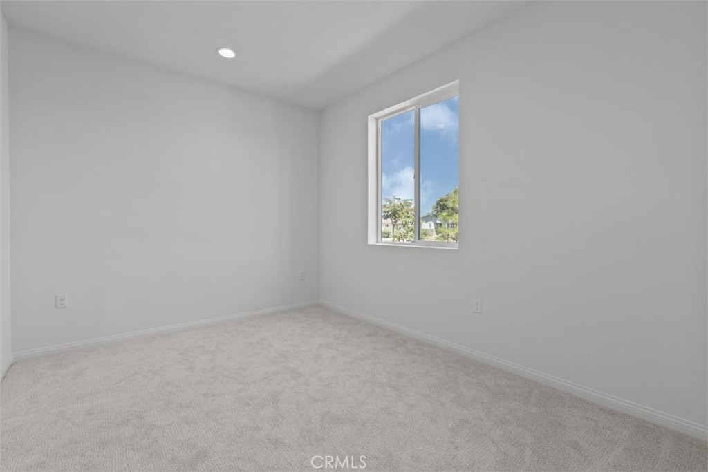 2430 E Lincoln Avenue 4