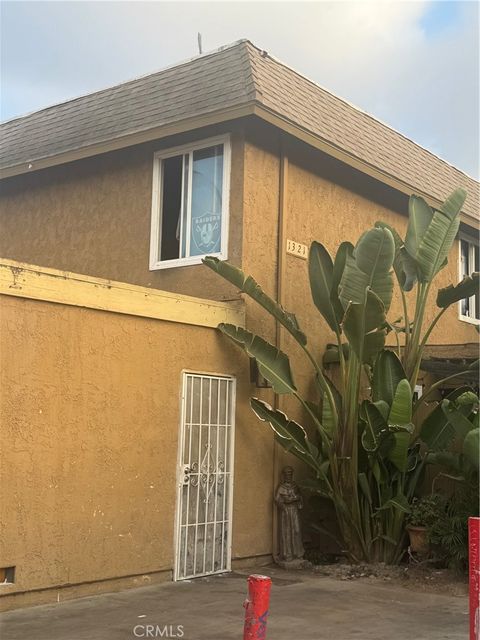 Photo of 1321 S Standard Avenue #A, Santa Ana, CA 92707 (MLS # OC25216914)