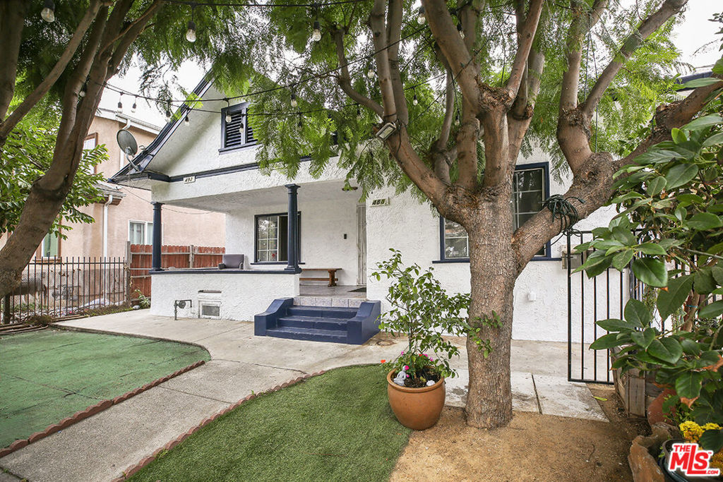 488 E 47th Street